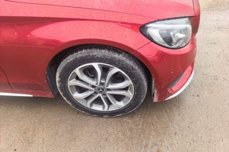 Used Mercedes-Benz C-Class 2017 C 180 L Sport Edition Right Front Wheel Hub