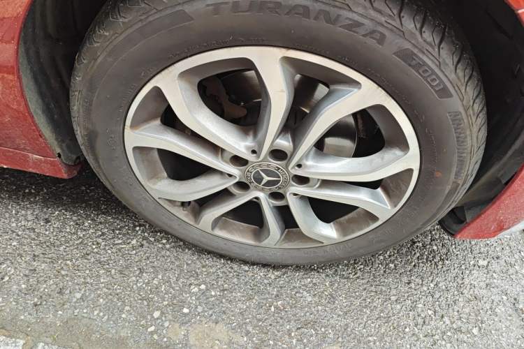 Used Mercedes-Benz C-Class 2017 Restyled C 180 L Fashion Edition Sport Version Right Front Wheel Hub