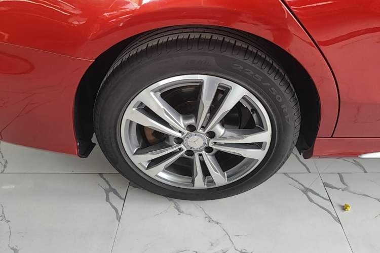 Used Mercedes-Benz C-Class 2017 C 200 L Sport Edition Right Rear Wheel Hub