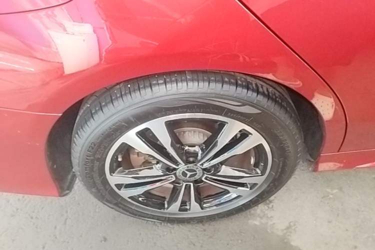Used Mercedes-Benz C-Class 2017 Restyled C 200 Sport Edition Right Rear Wheel Hub