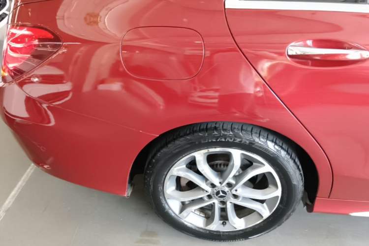 Used Mercedes-Benz C-Class 2017 Restyled C 180 L Fashion Edition Sport Version Right Rear Wheel Hub