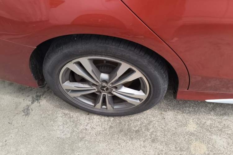 Used Mercedes-Benz C-Class 2017 Facelift C 200 L Sport Edition Right Rear Wheel Hub