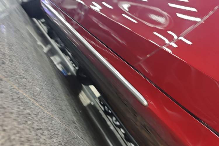 Used Mercedes-Benz C-Class 2017 C 200 L Sport Edition Right Side Sill