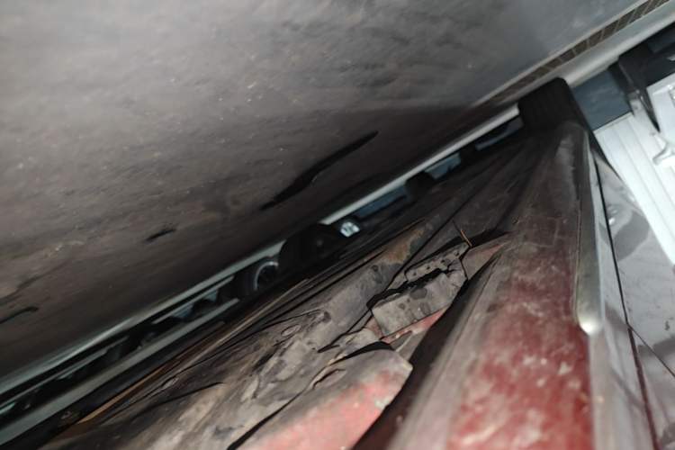 Used Mercedes-Benz C-Class 2017 C 180 L Sport Edition Right Side Sill