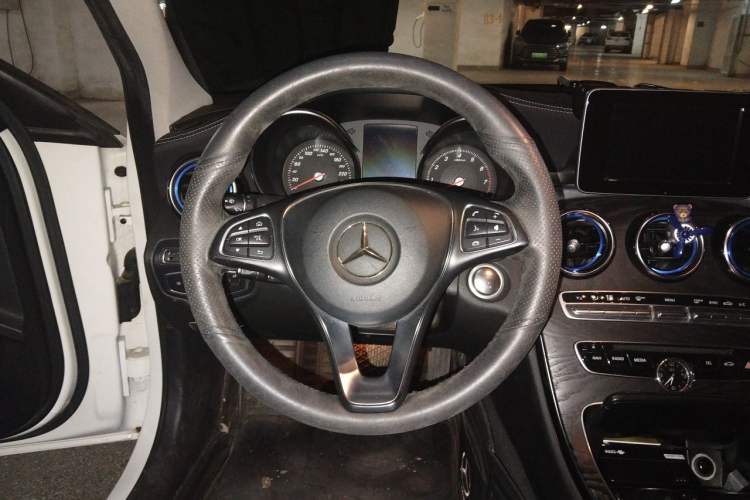 Used Mercedes-Benz C-Class 2017 C 200 L Sport Edition Steering Wheel