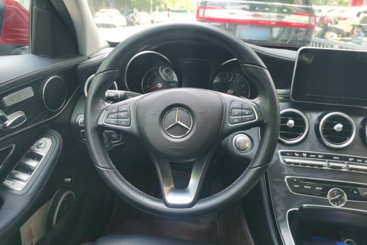 Used Mercedes-Benz C-Class 2017 Facelift C 200 L Sport Edition Steering Wheel