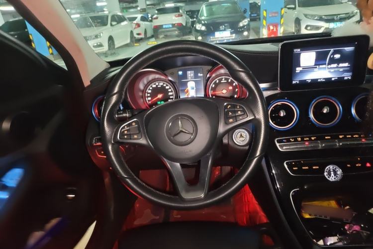 Used Mercedes-Benz C-Class 2017 Facelift C 200 L Sport Edition Steering Wheel