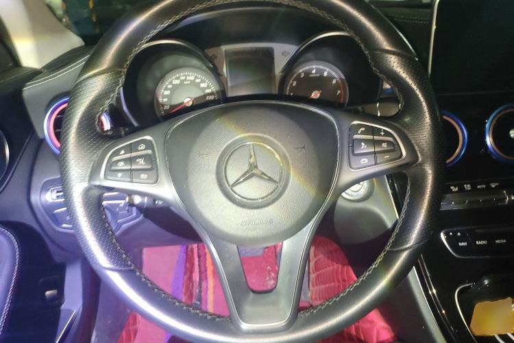 Used Mercedes-Benz C-Class 2017 Facelift C 200 L Sport Edition Steering Wheel