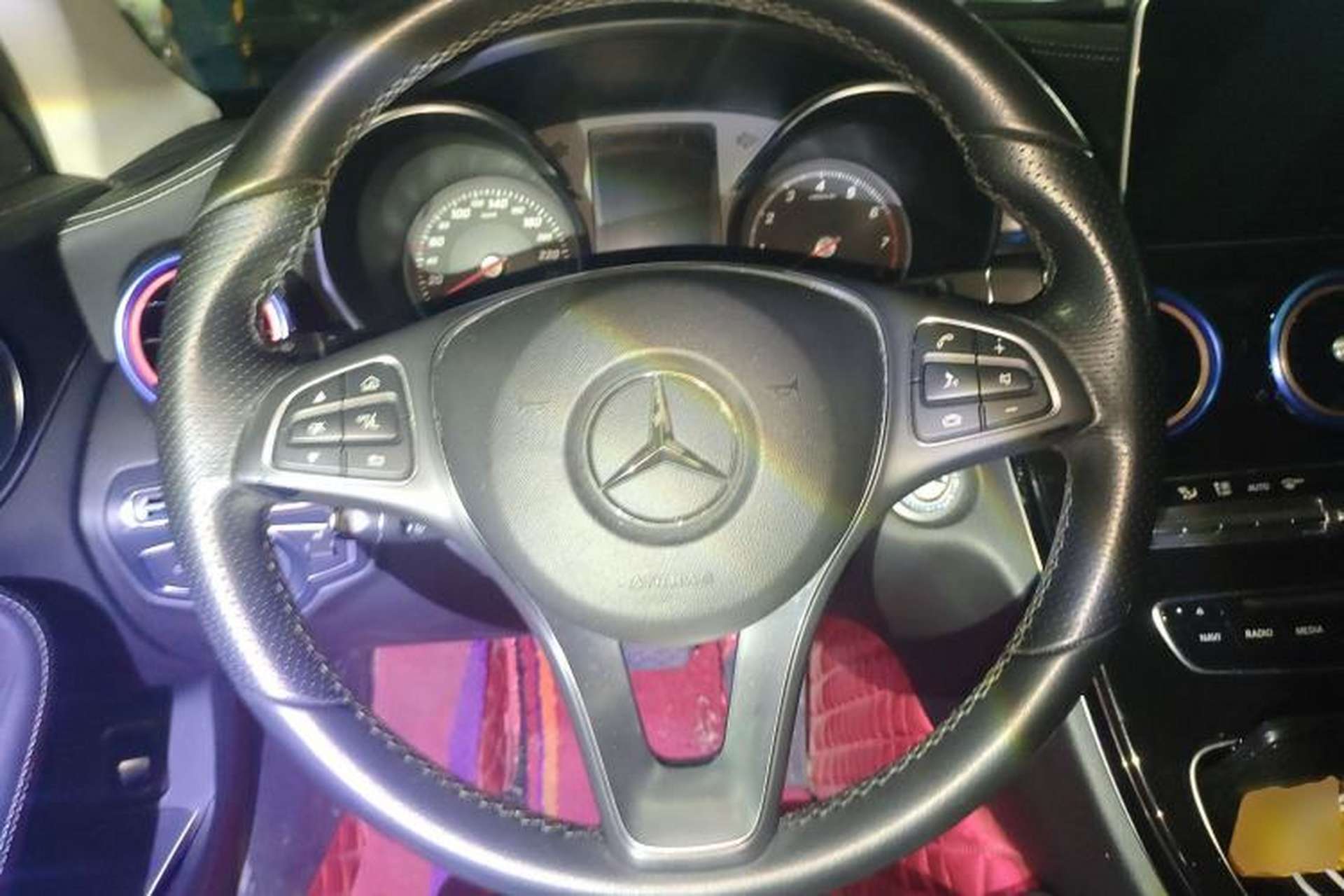 Used Mercedes-Benz C-Class 2017 Facelift C 200 L Sport Edition Steering Wheel
