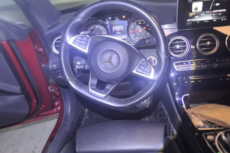 Used Mercedes-Benz C-Class 2017 C 200 4MATIC Coupe Steering Wheel