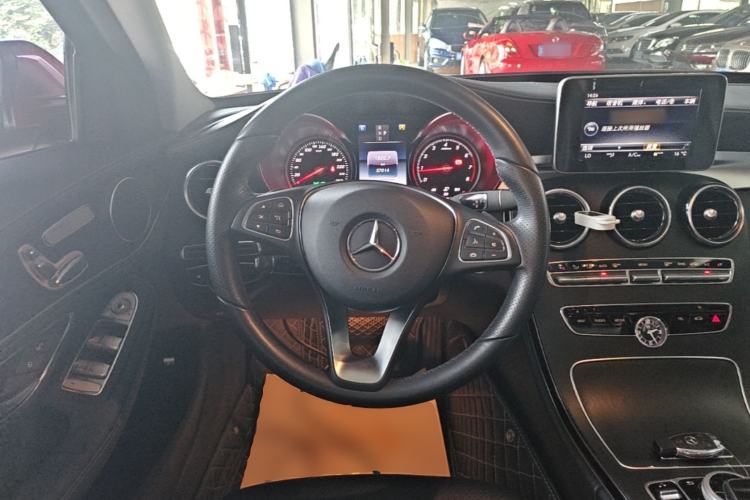 Used Mercedes-Benz C-Class 2017 Facelift C 200 L Sport Edition Steering Wheel