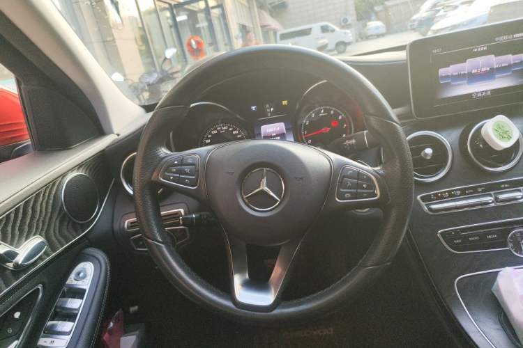 Used Mercedes-Benz C-Class 2017 Restyled C 180 L Fashion Edition Sport Version Steering Wheel