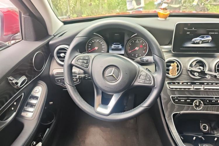 Used Mercedes-Benz C-Class 2017 Facelift C 200 Station Wagon Steering Wheel