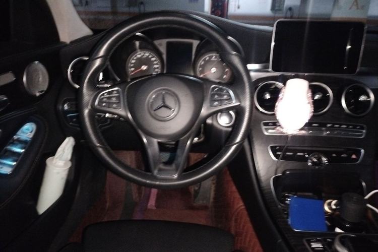 Used Mercedes-Benz C-Class 2017 Facelift C 200 L Sport Edition Steering Wheel