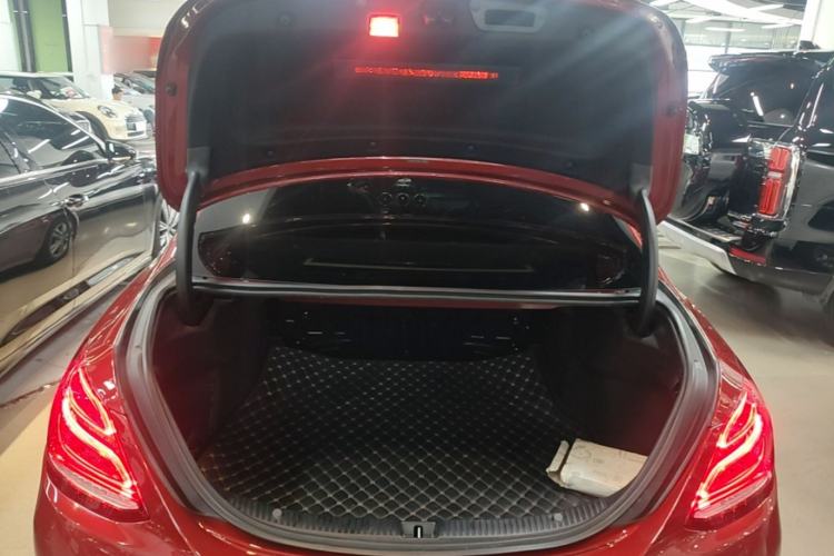 Used Mercedes-Benz C-Class 2017 Facelift C 200 L Sport Edition Trunk