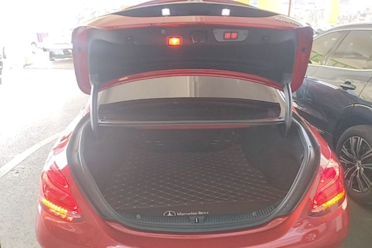 Used Mercedes-Benz C-Class 2017 Restyled C 200 Sport Edition Trunk