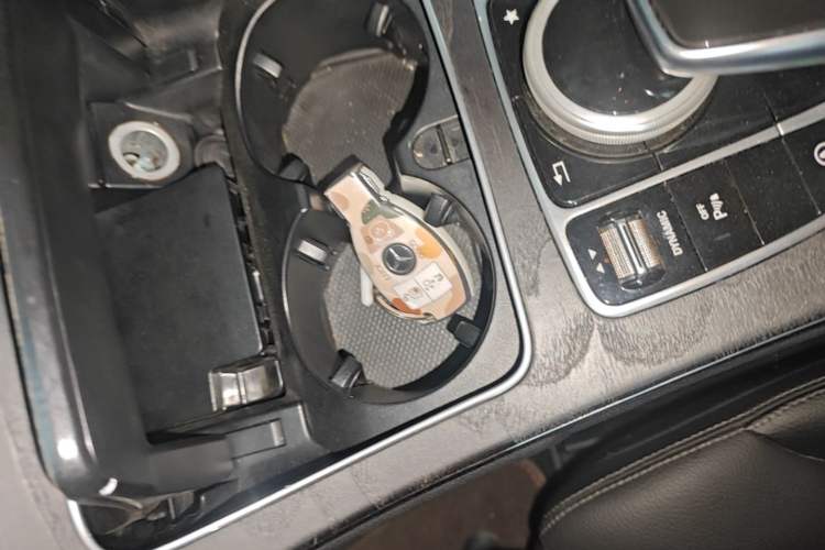 Used Mercedes-Benz C-Class 2017 C 180 L Sport Edition Vehicle Key