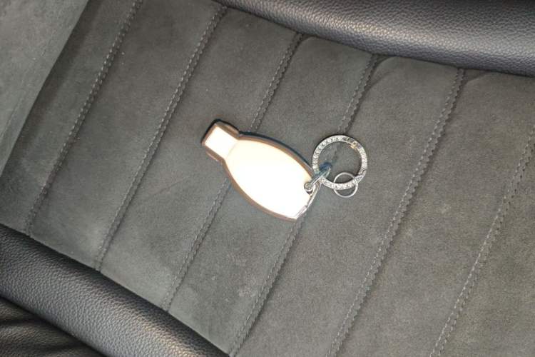 Used Mercedes-Benz C-Class 2017 C 200 Sport Edition Vehicle Key