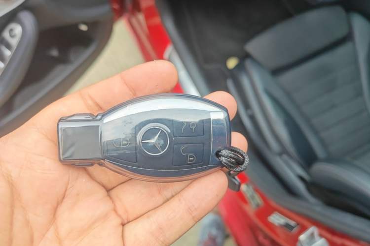 Used Mercedes-Benz C-Class 2017 Restyled C 200 Sport Edition Vehicle Key