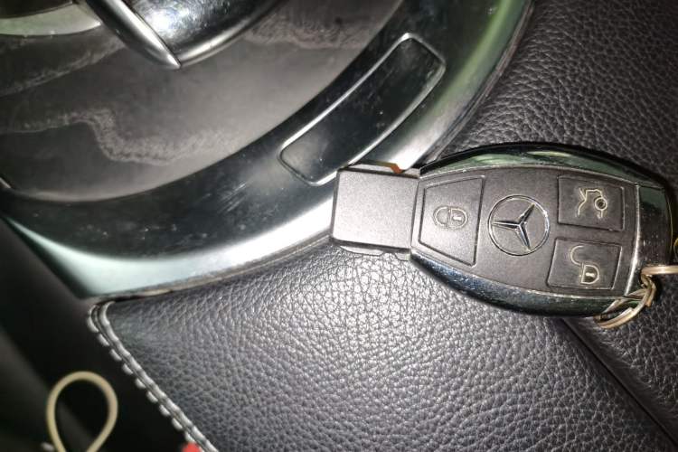Used Mercedes-Benz C-Class 2017 C 200 station wagon Vehicle Key