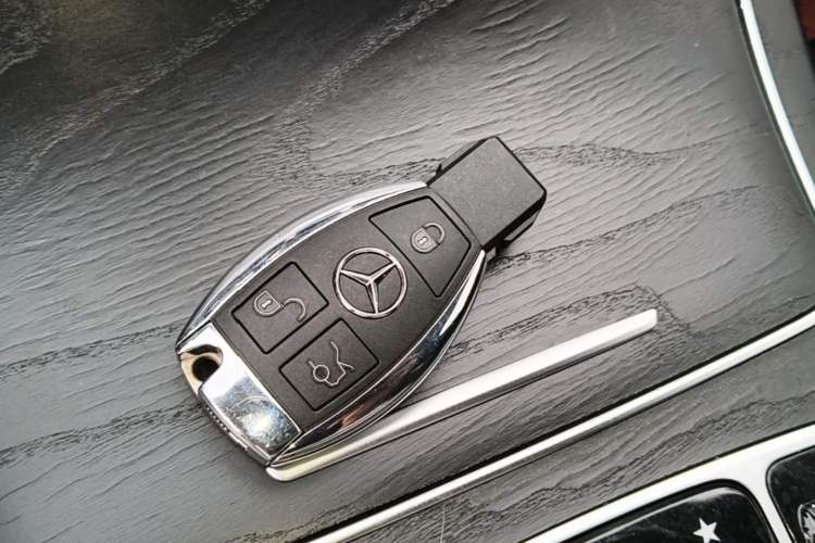 Used Mercedes-Benz C-Class 2017 C 180 L Sport Edition Vehicle Key
