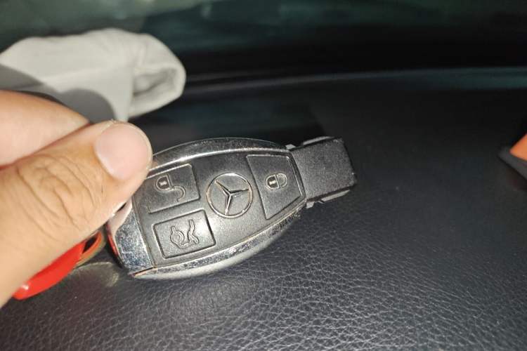 Used Mercedes-Benz C-Class 2017 C 180 L Sport Edition Vehicle Key