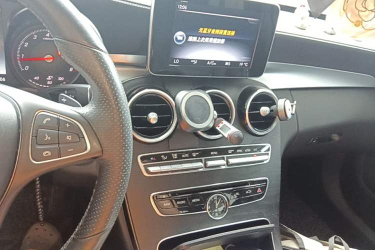 Used Mercedes-Benz C-Class 2017 Restyled C 180 L Fashion Edition Sport Version Audio And AC Panel