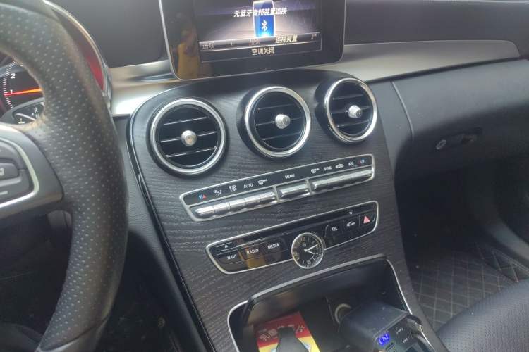 Used Mercedes-Benz C-Class 2017 Facelift C 200 L Sport Edition Audio And AC Panel
