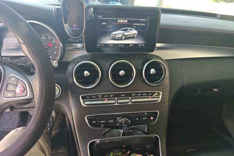 Used Mercedes-Benz C-Class 2017 C 200 L Sport Edition Audio And AC Panel