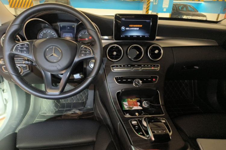 Used Mercedes-Benz C-Class 2017 C 200 L Sport Edition Center Console
