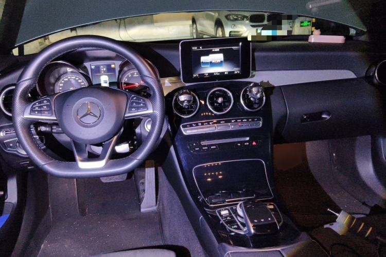 Used Mercedes-Benz C-Class 2017 C 200 Sport Edition Center Console
