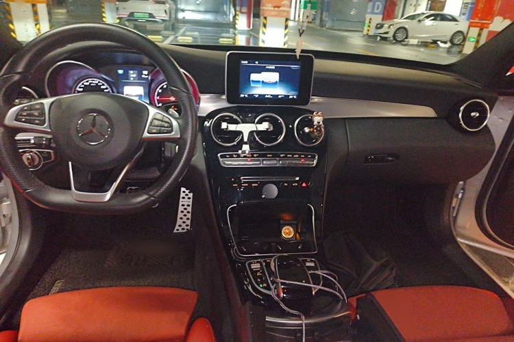 Used Mercedes-Benz C-Class 2017 Restyled C 200 Sport Edition Center Console
