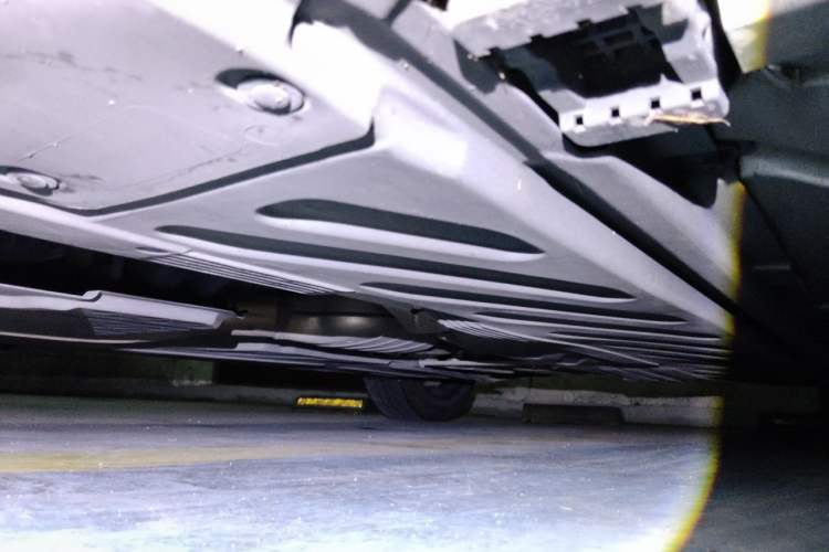 Used Mercedes-Benz C-Class 2017 C 200 Sport Edition Chassis Front Left