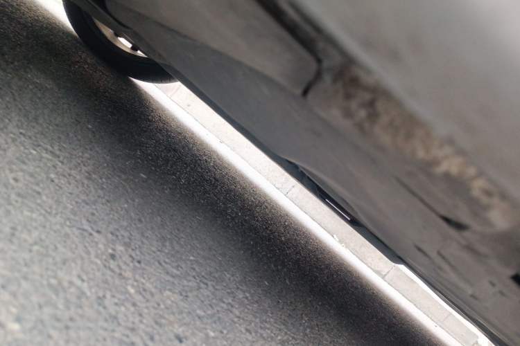 Used Mercedes-Benz C-Class 2017 C 200 4MATIC Coupe Chassis Front Left