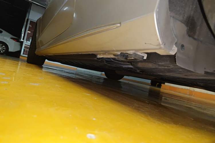 Used Mercedes-Benz C-Class 2017 C 200 4MATIC Coupe Chassis Rear Left