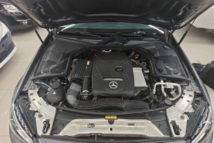 Used Mercedes-Benz C-Class 2017 Facelift C 200 L Sport Edition Engine Bay