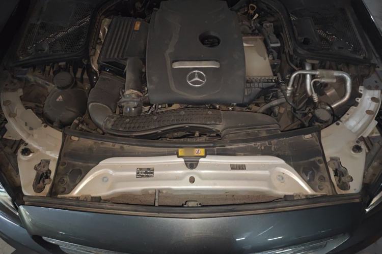 Used Mercedes-Benz C-Class 2017 Facelift C 200 L Sport Edition Engine Bay