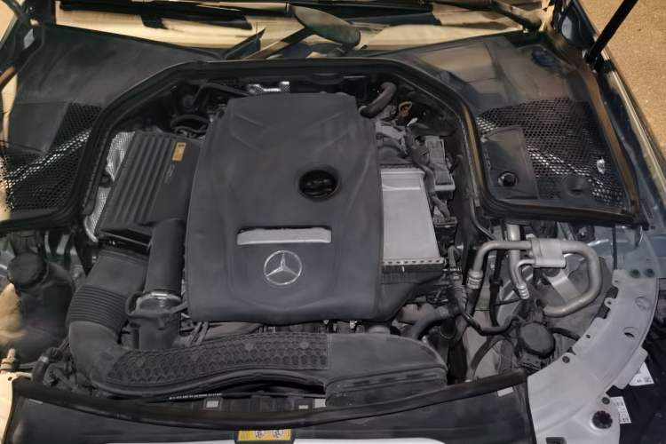 Used Mercedes-Benz C-Class 2017 Facelift C 200 Sport Edition 4MATIC Engine Bay Left