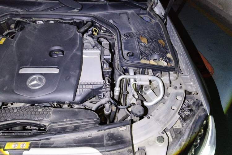 Used Mercedes-Benz C-Class 2017 C 200 Sport Edition Engine Bay Left