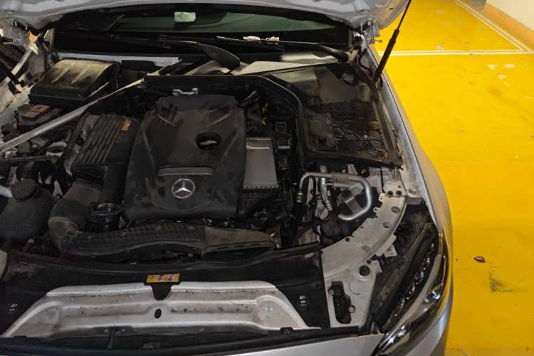 Used Mercedes-Benz C-Class 2017 C 200 4MATIC Coupe Engine Bay Left