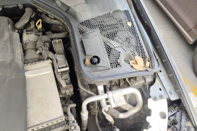 Used Mercedes-Benz C-Class 2017 Facelift C 200 Coupe Engine Bay Left