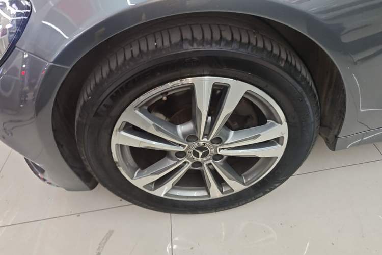 Used Mercedes-Benz C-Class 2017 Facelift C 200 L Sport Edition Exterior 4