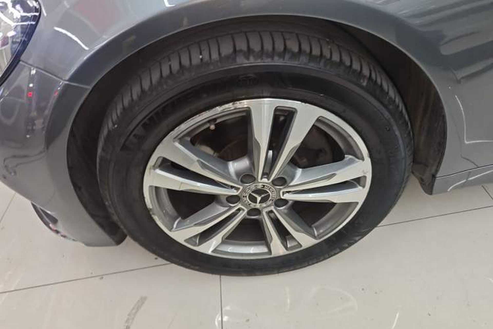 Used Mercedes-Benz C-Class 2017 Facelift C 200 L Sport Edition Exterior 4