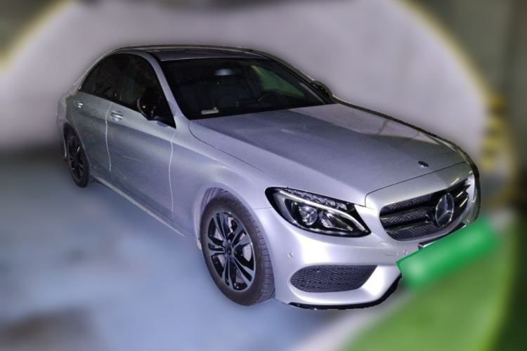 Used Mercedes-Benz C-Class 2017 C 200 Sport Edition Front Right 45 Deg