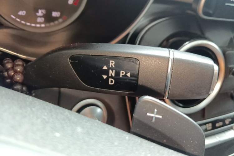 Used Mercedes-Benz C-Class 2017 Restyled C 180 L Fashion Edition Sport Version Gear Lever