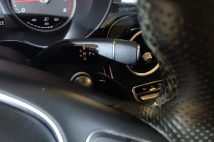 Used Mercedes-Benz C-Class 2017 C 200 L Sport Edition Gear Lever