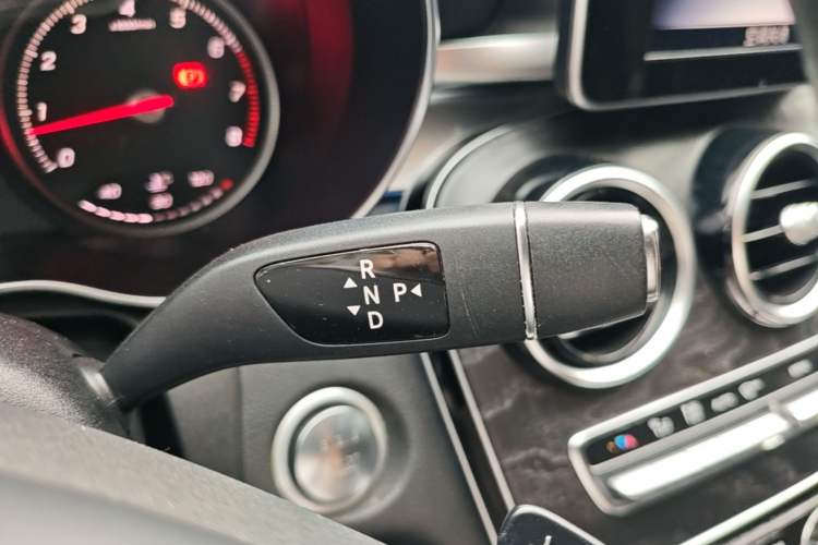 Used Mercedes-Benz C-Class 2017 Facelift C 200 L Sport Edition Gear Lever