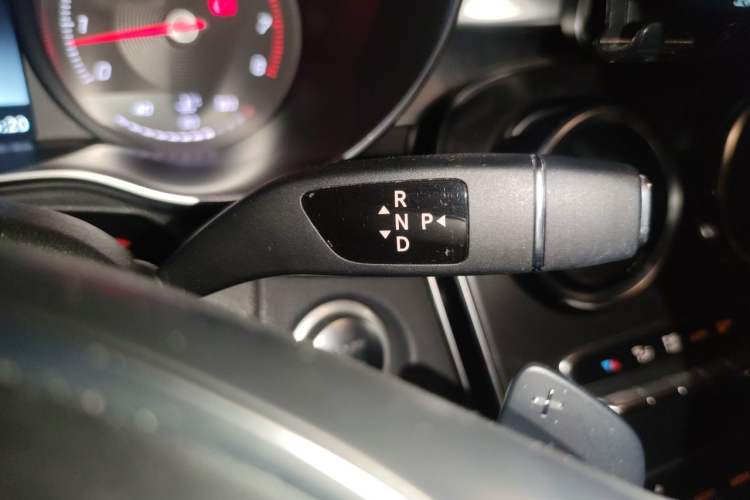 Used Mercedes-Benz C-Class 2017 C 180 L Sport Edition Gear Lever