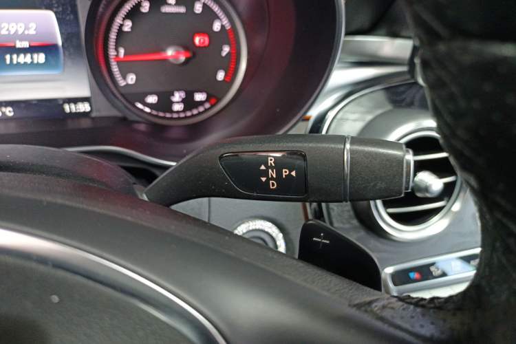 Used Mercedes-Benz C-Class 2017 Facelift C 180 Estate Gear Lever