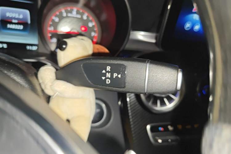 Used Mercedes-Benz C-Class 2017 C 200 4MATIC Coupe Gear Lever